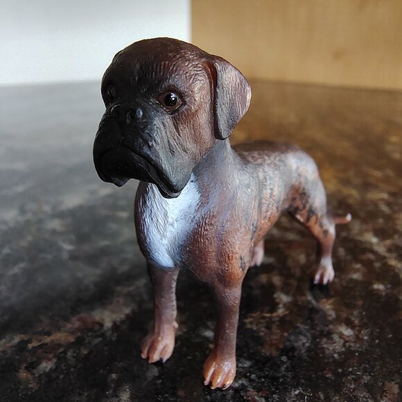 Schleich Retired Boxer Figurine - Picture 9 of 16